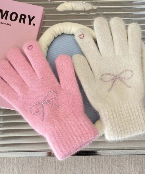 WEGO(ウィゴー)の「WEGO/ストーンリボングローブ(手袋・レディース・ホワイト/ピンク・FREE)」の4枚目の写真