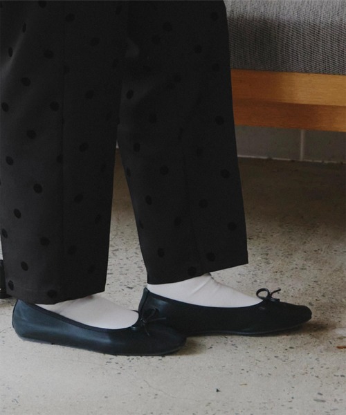 titivate(ティティベイト)の「フロッキードットテーパードパンツ(その他パンツ・レディース・チャコール/ブラック・M)」の19枚目の写真