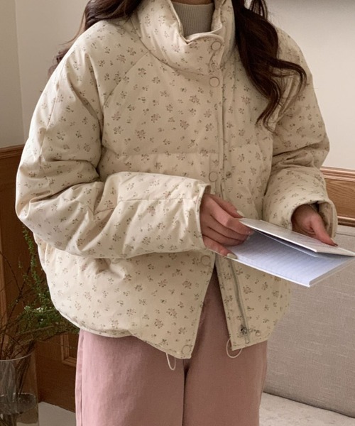 LAC-VERT（ラック・ヴェール）の「小花柄コンパクト丈パデットジャケット / 中綿ダウンジャケット（ダウンジャケット/コート・レディース・ブルー/ピンク・MEDIUM/LARGE）」の20枚目の写真