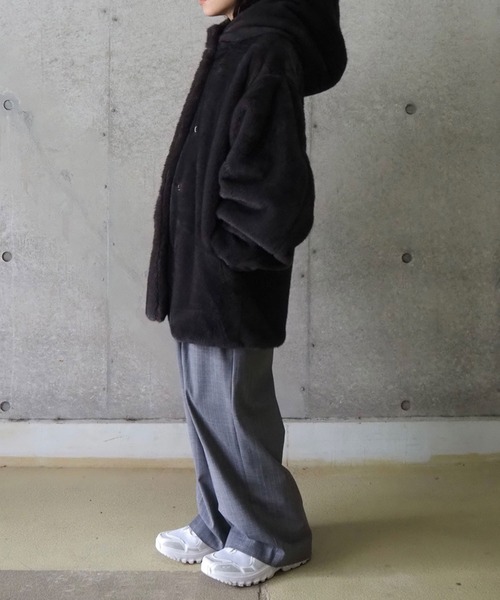 THINGS THAT MATTER（シングス ザット マター）の「MINK IMITATION FUR HOODIE JACKET / ミンクイミテーションファーフーディージャケット（その他アウター・レディース・グレー/ブラウン・FREE）」の20枚目の写真