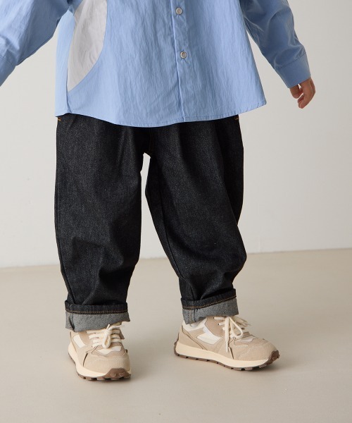 riziere(リジェール)の「ブラックデニムテーパードパンツ(デニムパンツ・キッズ・ブラック・150/140/130/120/110/100/90)」の1枚目の写真