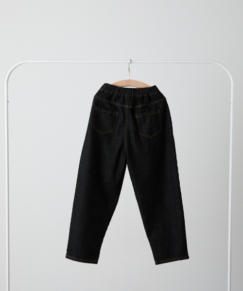 riziere(リジェール)の「ブラックデニムテーパードパンツ(デニムパンツ・キッズ・ブラック・150/140/130/120/110/100/90)」の3枚目の写真
