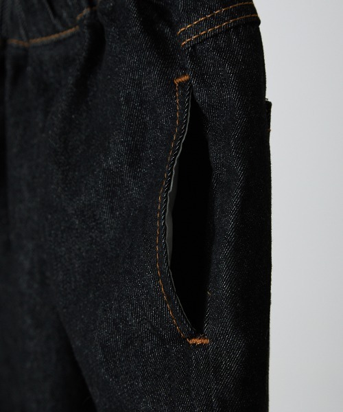 riziere(リジェール)の「ブラックデニムテーパードパンツ(デニムパンツ・キッズ・ブラック・150/140/130/120/110/100/90)」の4枚目の写真