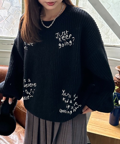 apres jour mignon(アプレジュールミニョン)の「手書きロゴ刺繍ニット【ZOZOTOWN限定アイテム】(ニット/セーター・レディース・ピンク/ネイビー/マスタード/アイボリー/ブラック・フリー/X-LARGE)」の7枚目の写真