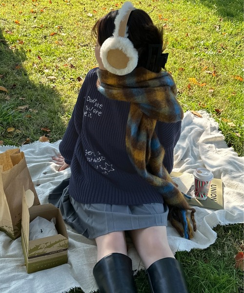apres jour mignon(アプレジュールミニョン)の「手書きロゴ刺繍ニット【ZOZOTOWN限定アイテム】(ニット/セーター・レディース・ピンク/ネイビー/マスタード/アイボリー/ブラック・フリー/X-LARGE)」の8枚目の写真