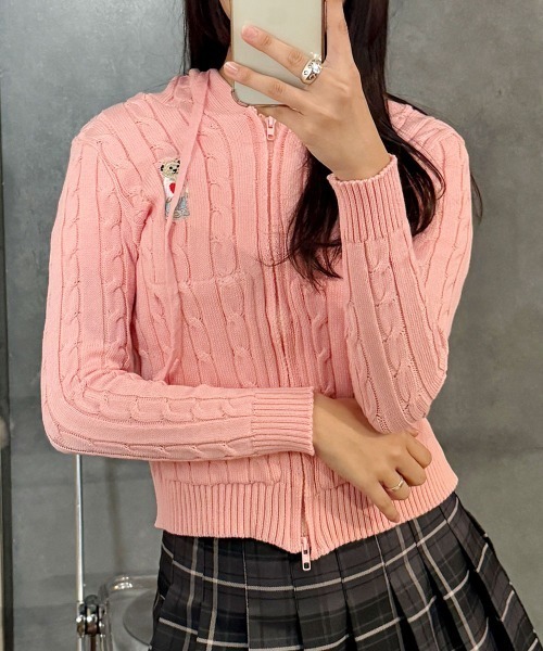 VIVID LADY（ビビッドレディー）の「ニットカーディガン フロントジップ フート付き（カーディガン/ボレロ・レディース・スカイブルー/ブラック/ピンク/アイボリー/プラム・FREE）」の5枚目の写真