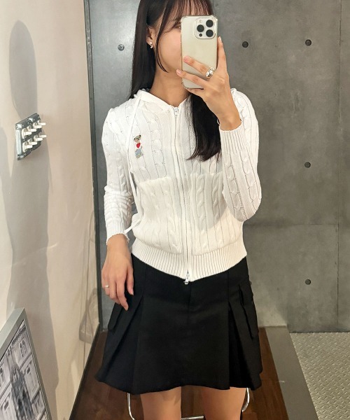 VIVID LADY（ビビッドレディー）の「ニットカーディガン フロントジップ フート付き（カーディガン/ボレロ・レディース・スカイブルー/ブラック/ピンク/アイボリー/プラム・FREE）」の11枚目の写真