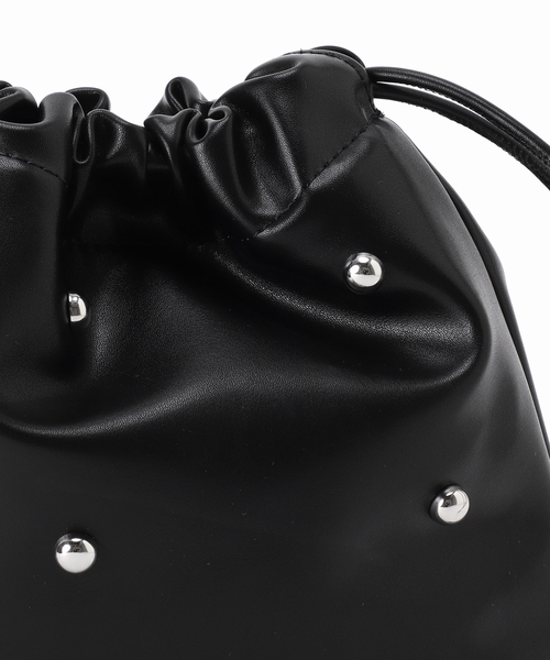 JOURNAL STANDARD relume（ジャーナルスタンダード　レリューム）の「RELUME スタッズキンチャクBAG（クラッチバッグ・レディース・ブラック/アイボリー・FREE）」の17枚目の写真