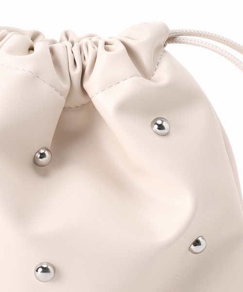 JOURNAL STANDARD relume（ジャーナルスタンダード　レリューム）の「RELUME スタッズキンチャクBAG（クラッチバッグ・レディース・ブラック/アイボリー・FREE）」の19枚目の写真