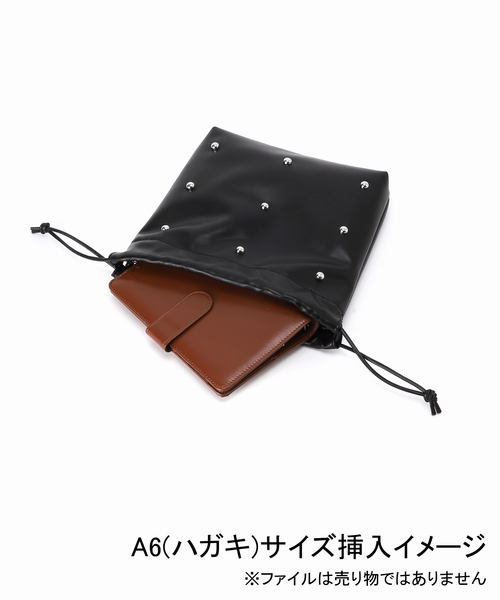 JOURNAL STANDARD relume（ジャーナルスタンダード　レリューム）の「RELUME スタッズキンチャクBAG（クラッチバッグ・レディース・ブラック/アイボリー・FREE）」の20枚目の写真