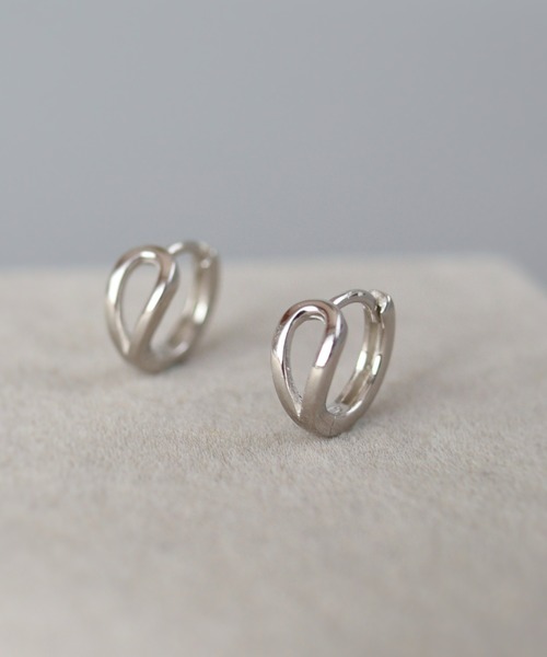 CERCA(チェルカ)の「KAM.accessory/silver925/金属アレルギー対応/ミニフープピアス/逆しずく型ピアス(ピアス(両耳用)・レディース・シルバー/ゴールド・FREE)」の5枚目の写真