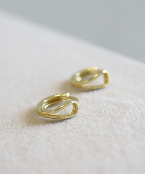 CERCA(チェルカ)の「KAM.accessory/silver925/金属アレルギー対応/ミニフープピアス/逆しずく型ピアス(ピアス(両耳用)・レディース・シルバー/ゴールド・FREE)」の15枚目の写真