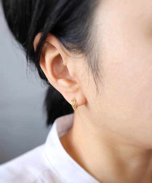 CERCA(チェルカ)の「KAM.accessory/silver925/金属アレルギー対応/ミニフープピアス/逆しずく型ピアス(ピアス(両耳用)・レディース・シルバー/ゴールド・FREE)」の19枚目の写真