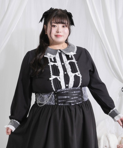 DearMyLoveWhip(ディアマイラブホイップ)の「【大きいサイズ】キラキラビジュレースリボンブラウス(シャツ/ブラウス・レディース・ブルーグレー/ホワイト×ピンク/ホワイト×グレー/ホワイト/ブラック×ホワイト・4L/5L/6L)」の1枚目の写真