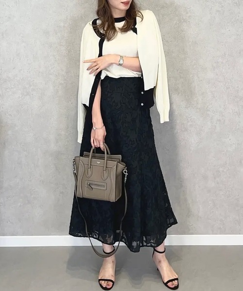 aquagarage(アクアガレージ)の「ニットアンサンブル(カーディガン/ボレロ・レディース・ブラック×ホワイト/ブラック/ホワイト×ブラック/イエロー×グレー/アイボリー・L/LL/M)」の18枚目の写真