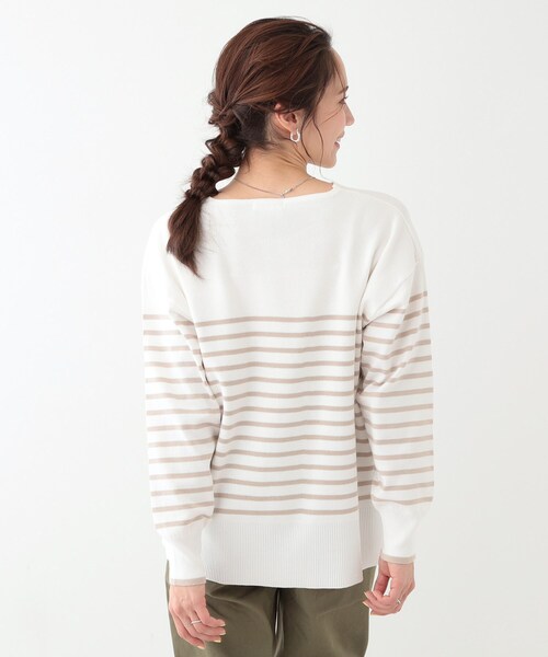 DRESKIP（ドレスキップ）の「【洗える/S-LL】お顔周りすっきり 優しい肌触りのVネックニット（ニット/セーター・レディース・グレー系2/ホワイト系5/ライトパープル/オフホワイト/ライトイエロー系/ベージュ系2・02/01/04/03）」の22枚目の写真