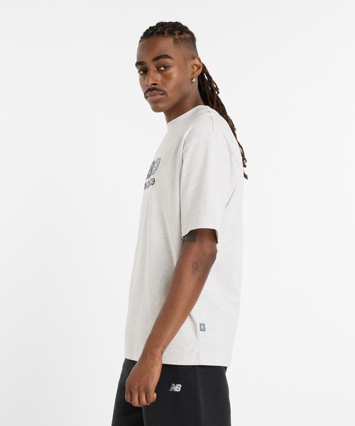 NEW BALANCE(ニューバランス)の「Hoops Graphic ショートスリーブTシャツ(Tシャツ/カットソー・メンズ・ブラック/ヘザーグレー・LARGE/MEDIUM/SMALL)」の8枚目の写真