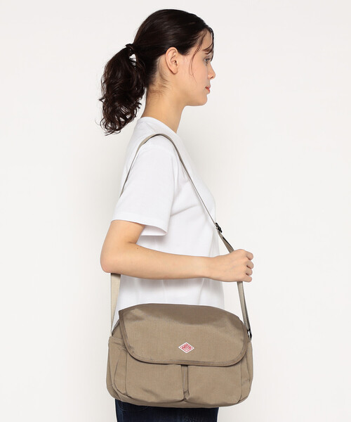 DANTON（ダントン）の「CANVAS SHOULDER BAG〈OBERKAMPF〉（ショルダーバッグ・レディース・ブルー/ライトブラウン/ブラック/アイボリー・-）」の12枚目の写真