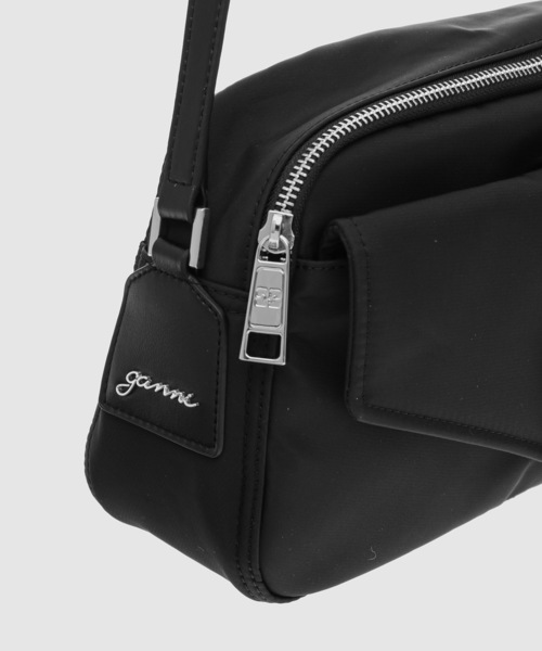 GANNI(ガニー)の「Bucky Camera Bag(ショルダーバッグ・レディース・ブラック・ONE SIZE)」の8枚目の写真