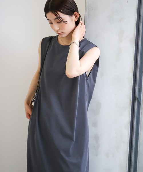 select MOCA(セレクトモカ)の「タックノースリーブワンピース(ワンピース・レディース・ブラック/チャコールグレー・MEDIUM/LARGE)」の14枚目の写真