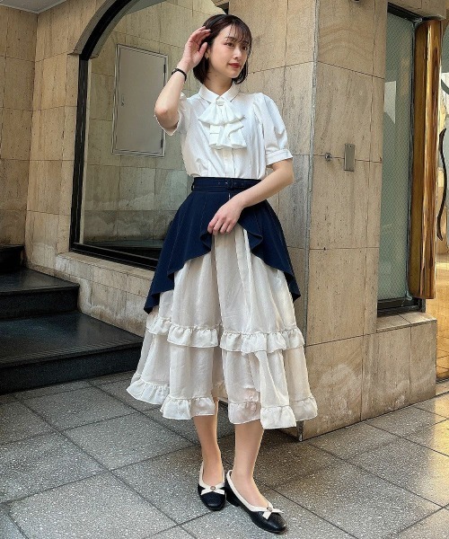 an another angelus(アンアナザーアンジェラス)の「ドレープタイ付きシャツ【新色追加】取り外し可/ fint フィント 夏服(シャツ/ブラウス・レディース・ホワイト×ブルー/ホワイト/ホワイト×グレー・FREE)」の4枚目の写真