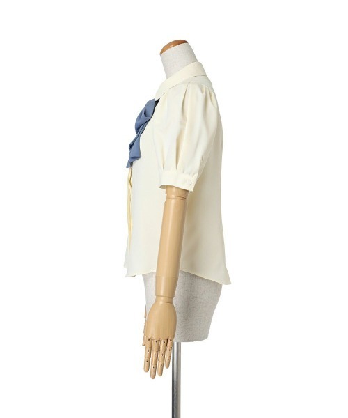 an another angelus(アンアナザーアンジェラス)の「ドレープタイ付きシャツ【新色追加】取り外し可/ fint フィント 夏服(シャツ/ブラウス・レディース・ホワイト×ブルー/ホワイト/ホワイト×グレー・FREE)」の22枚目の写真