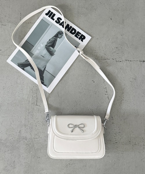  ◆ミニマルフラップショルダーバッグIvory フラップ ショルダーバッグ - ホワイト | ZARA Japan / 日本