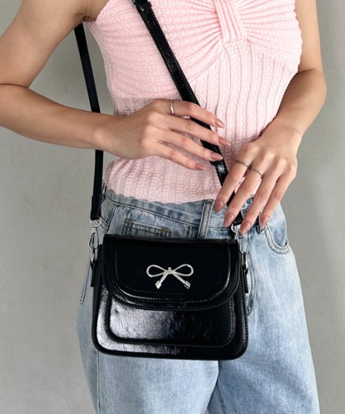 wears（ウェアーズ）の「ワンポイントリボンフラップショルダーバッグ（ショルダーバッグ・レディース・アイボリー/ブラック/レッド・FREE）」の18枚目の写真