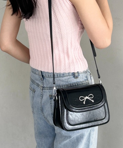 wears（ウェアーズ）の「ワンポイントリボンフラップショルダーバッグ（ショルダーバッグ・レディース・アイボリー/ブラック/レッド・FREE）」の19枚目の写真