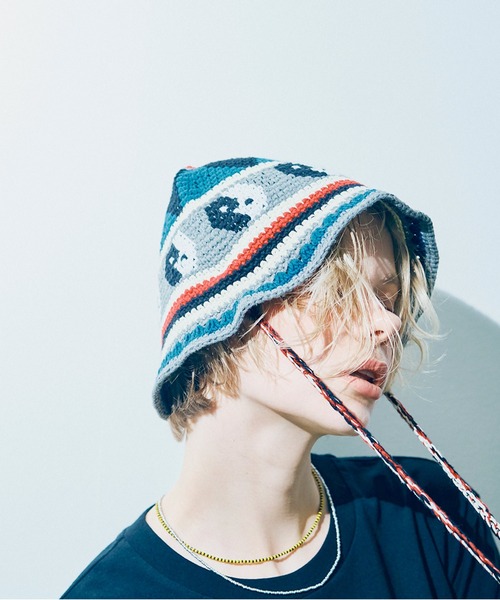 RNA（アールエヌエー）の「E5110 クロシェニットＨＡＴ（ニットキャップ/ビーニー・レディース・ブラウン/ライトブルー/杢グレー・FREE）」の2枚目の写真