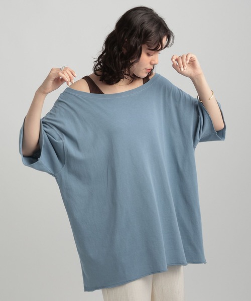 GEORGE'S(ジョージズ)の「オフショルTシャツ(Tシャツ/カットソー・レディース・オフホワイト/チャコールグレー/ブルー・SMALL/MEDIUM)」の11枚目の写真