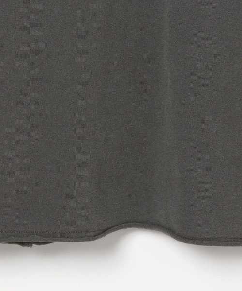GEORGE'S(ジョージズ)の「オフショルTシャツ(Tシャツ/カットソー・レディース・オフホワイト/チャコールグレー/ブルー・SMALL/MEDIUM)」の22枚目の写真