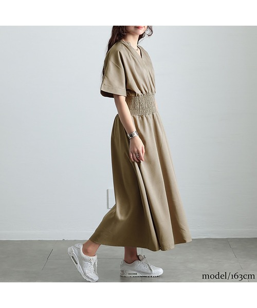 GOLDJAPAN(ゴールドジャパン)の「キーネックシャーリングワンピース【大きいサイズ対応】(ワンピース・レディース・ブラック/モカ・LL/3L/4L/5L)」の18枚目の写真