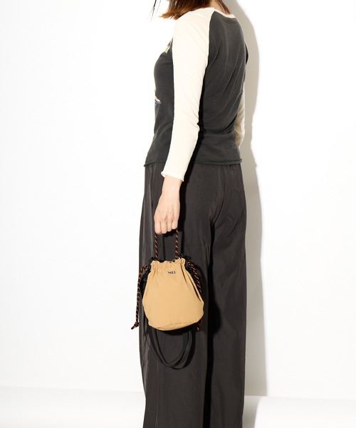 MEI(メイ)の「【MEI / メイ 】BOTTLE SHOULDER / ボトルショルダーバッグ(ショルダーバッグ・メンズ・ベージュ/ブラック/ライトグレー・FREE)」の13枚目の写真