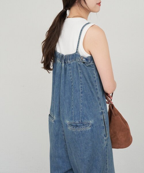 SHENERY（シーナリー）の「《インフルエンサー＠tsuru00コラボ》デニムサロペット（サロペット/オーバーオール・レディース・ブルー/ブラック・36/38）」の8枚目の写真