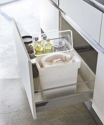 tower（タワー）の「《WEB限定》【tower/タワー】密閉 袋ごと米びつ 5kg 計量カップ付（食器）」