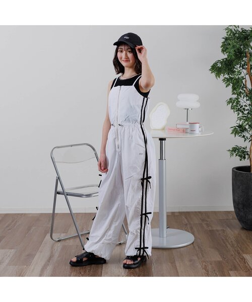 algy（アルジー）の「ハートチャーム飾りジップサンダル（サンダル・キッズ・シルバー/オフホワイト/ブラック・21/23/24/22/20）」の4枚目の写真