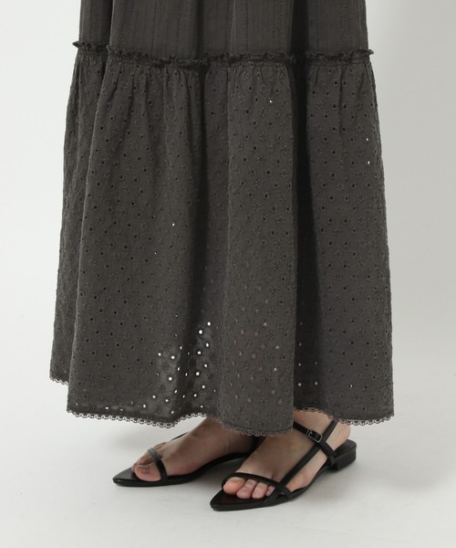 LOWRYS FARM(ローリーズファーム)の「コットンレースボリュームスカート 492791(スカート・レディース・ブラック/チャコールグレー/アイボリー・FREE)」の18枚目の写真