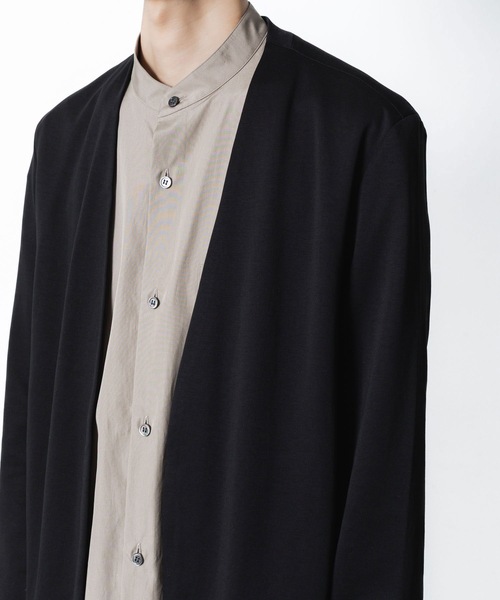 ATTACHMENT(アタッチメント)の「コットンダブルフェイス カラーレスカーディガン / COTTON DOUBLE FACE COLLARLESS CARDIGAN(カーディガン/ボレロ・メンズ・ブラック/キャメル/ダークグレー・1/3/2)」の7枚目の写真