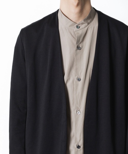 ATTACHMENT(アタッチメント)の「コットンダブルフェイス カラーレスカーディガン / COTTON DOUBLE FACE COLLARLESS CARDIGAN(カーディガン/ボレロ・メンズ・ブラック/キャメル/ダークグレー・1/3/2)」の8枚目の写真