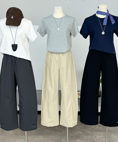 BANICO(バニコ)の「カジュアルストレートパンツ(スラックス・レディース・ブラック/ライトベージュ・LARGE/MEDIUM)」の17枚目の写真