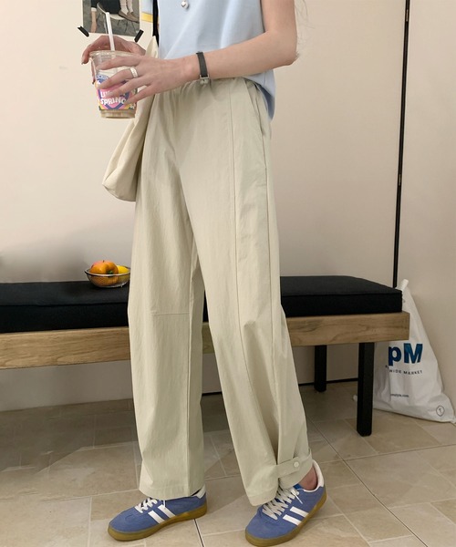 BANICO(バニコ)の「カジュアルストレートパンツ(スラックス・レディース・ブラック/ライトベージュ・LARGE/MEDIUM)」の13枚目の写真