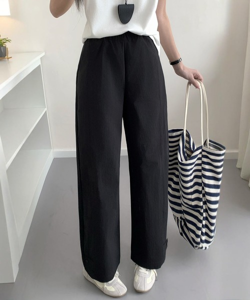 BANICO(バニコ)の「カジュアルストレートパンツ(スラックス・レディース・ブラック/ライトベージュ・LARGE/MEDIUM)」の5枚目の写真