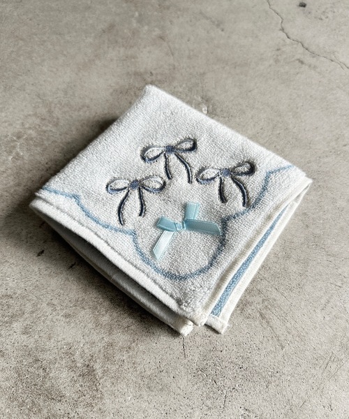 フランス　アンティーク　シルク　ハンカチケース　リボン刺繍　ナイティケース 5DA68646-250D-4955-B88F-