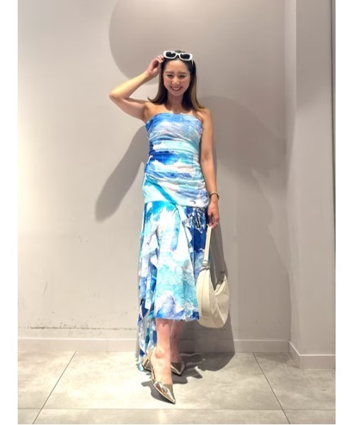 Desigual(デシグアル)の「ブルーフローラルバンドゥードレス アシンメトリーフリル 結婚式 二次会 フォーマル(ワンピース・レディース・ブルー・XL/L/M/S/XS)」の3枚目の写真