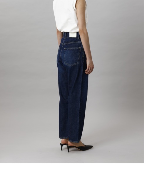 CINOH（チノ）の「HI-WAIST TAPERED（デニムパンツ・レディース・ブルー系その他・24）」の8枚目の写真