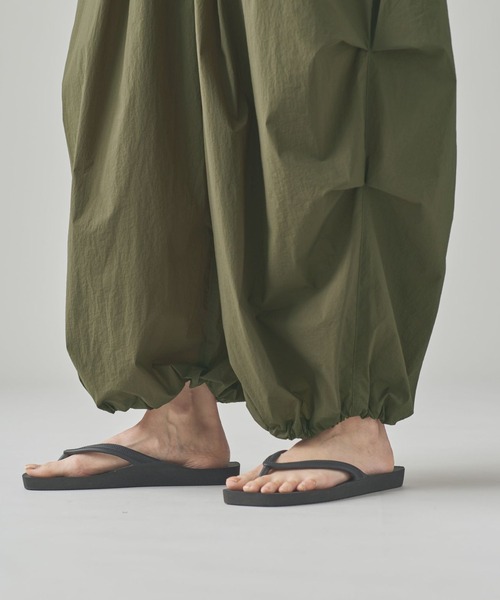 Curensology（カレンソロジー）の「Curensology(カレンソロジー)/ドライナイロンカーゴパンツ（カーゴパンツ・レディース・カーキ/ブラック・FREE）」の17枚目の写真