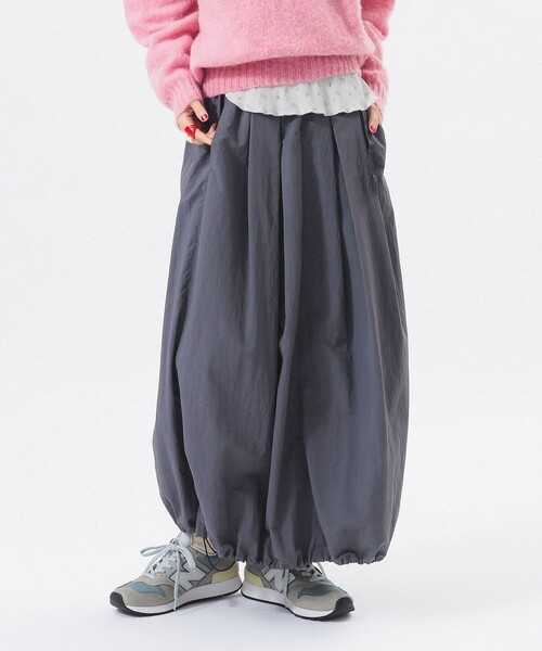 Gramicci × BEAMS BOY 別注 バルーンスカート ブラック BEAMS BOY（ビームスボーイ）の「Gramicci × BEAMS BOY / 別注