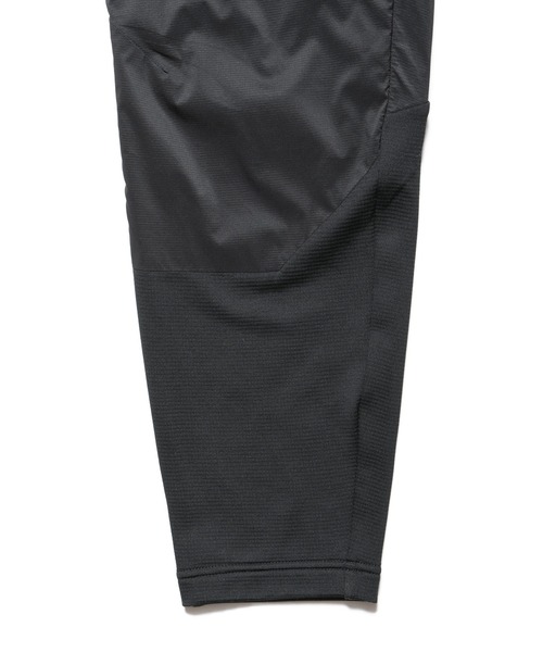 F.C.Real Bristol（エフシーレアルブリストル）の「GRID FLEECE HYBRID PANTS（その他パンツ・メンズ・ベージュ/ブラック・SMALL/MEDIUM/LARGE/X-LARGE/XX-LARGE）」の9枚目の写真