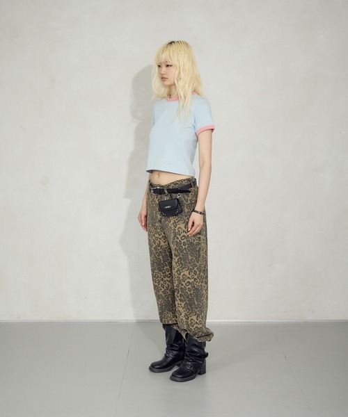 FTW(エフティダブリュー)の「BUCKLE BELT RINGER TEE(Tシャツ/カットソー・レディース・オフホワイト/チャコールグレー/ライトブルー・MEDIUM/SMALL)」の19枚目の写真